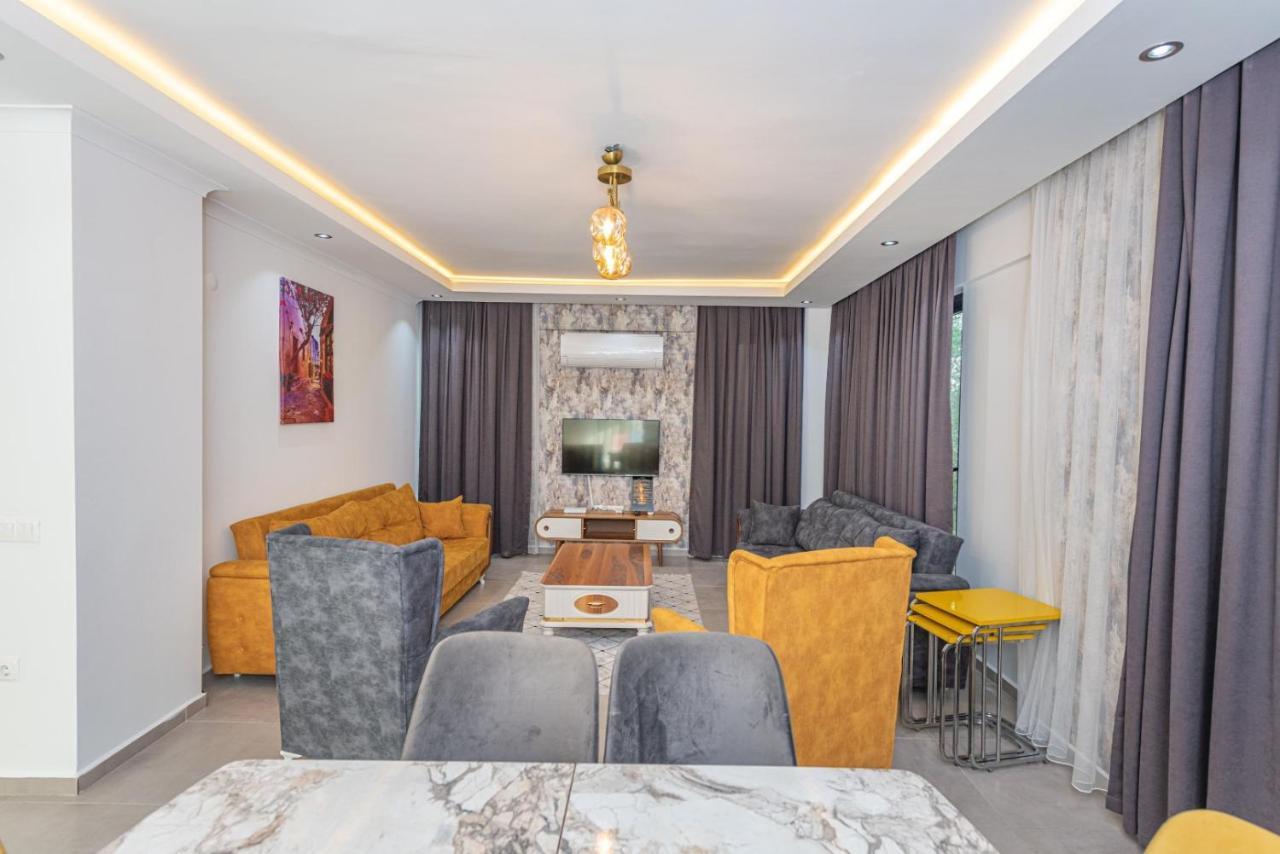 4 Bedroom Holiday Villa In Hisaroenue Oeluedeniz- Gold Rose Fethiye Exteriör bild
