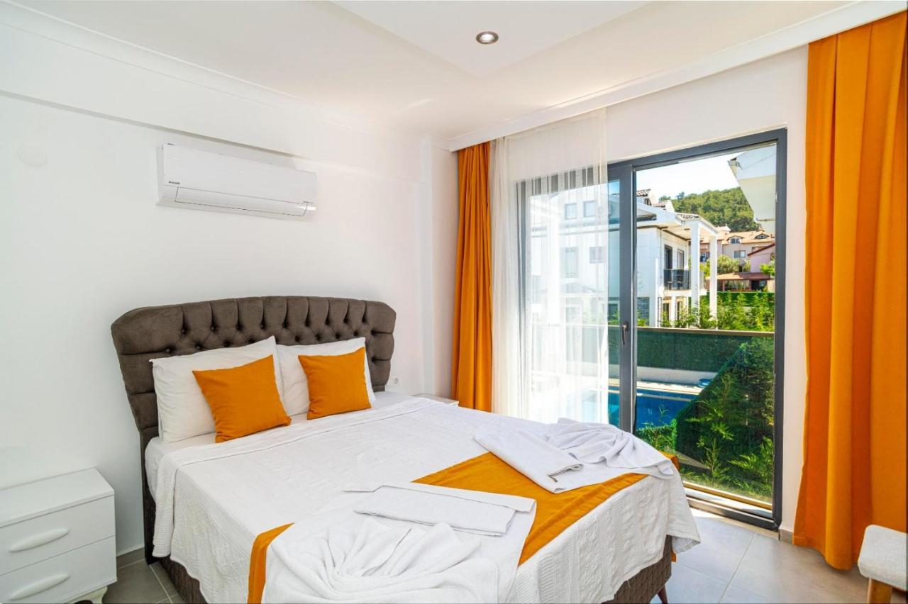 4 Bedroom Holiday Villa In Hisaroenue Oeluedeniz- Gold Rose Fethiye Exteriör bild